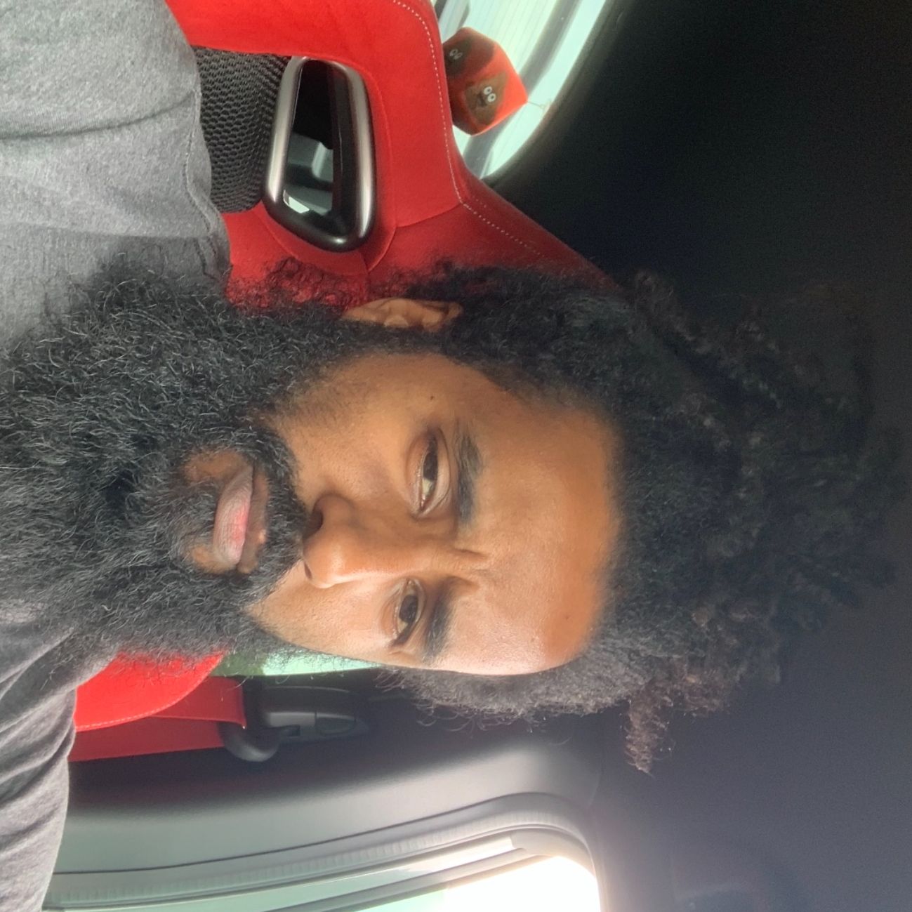 Profile of Mauro Aguiar