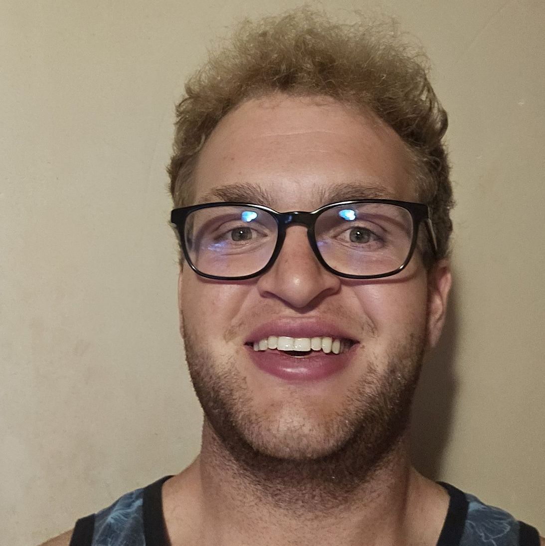 Profile of Alexander Lotero