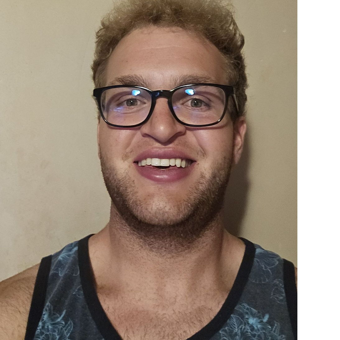 Profile of Alexander Lotero