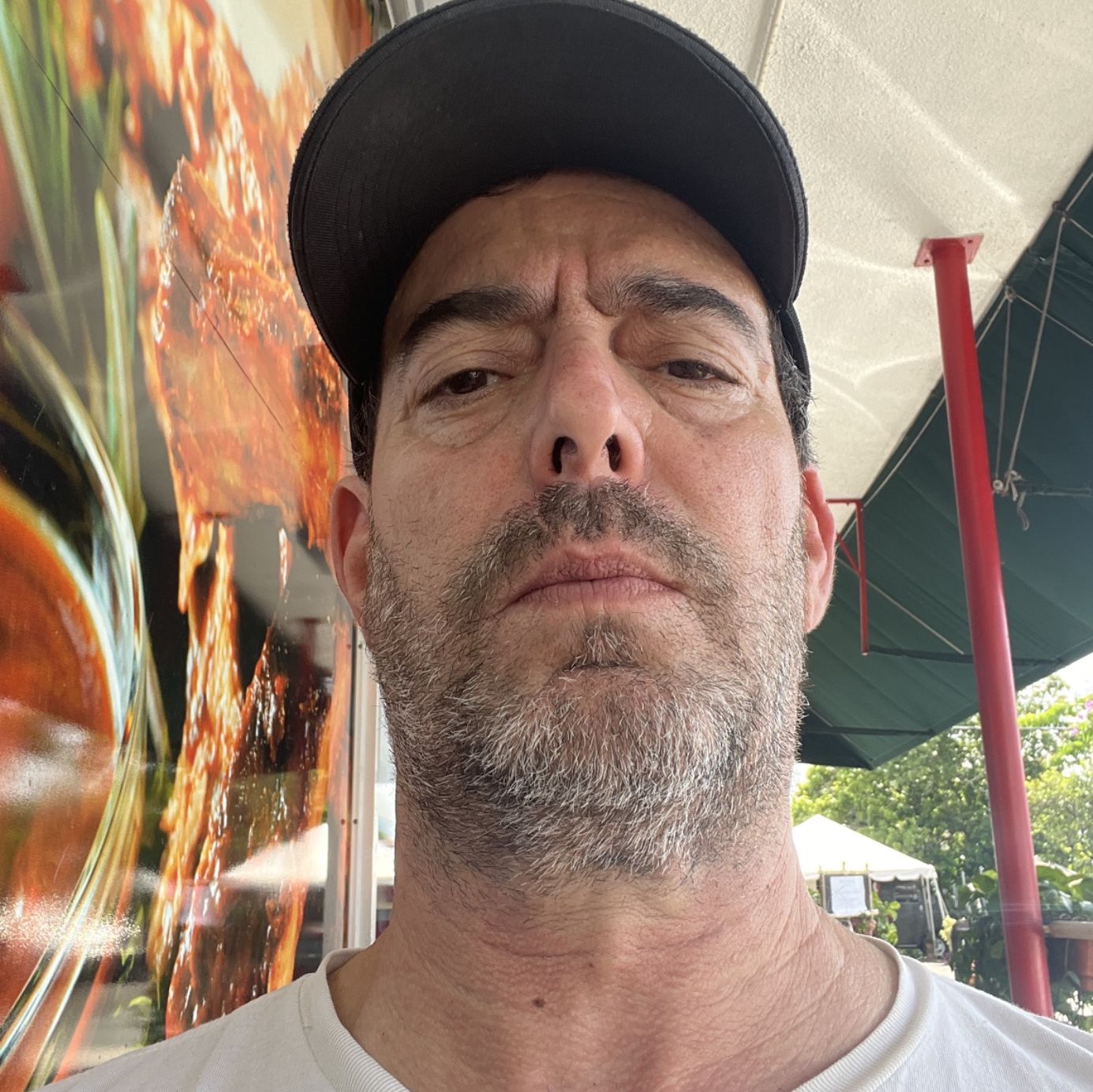 Profile of Alberto Chaves