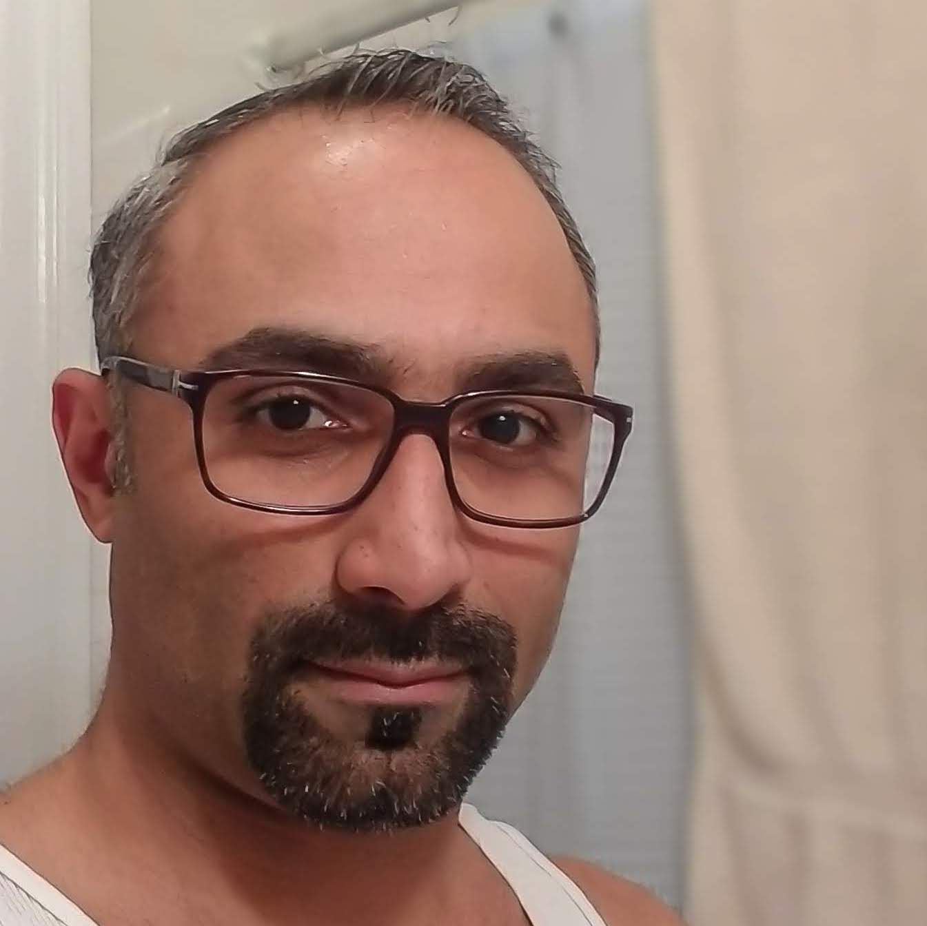 Profile of Alexis Hernandez