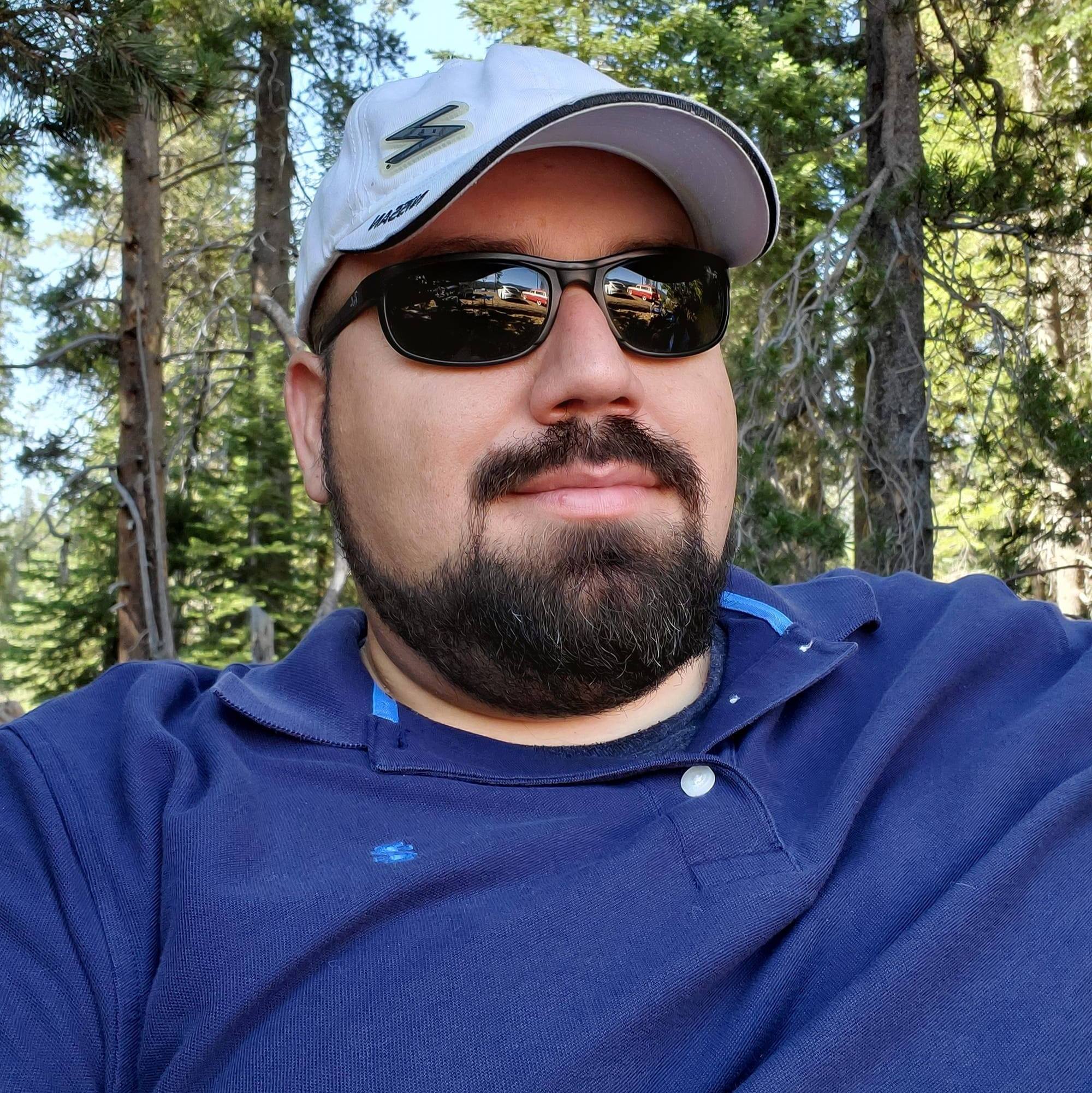 Profile of Alvaro Guitron