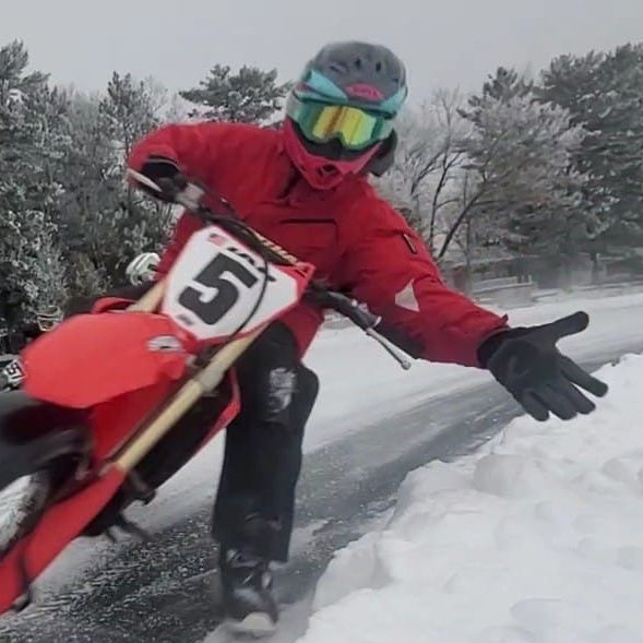 Profile of Ian Malinowski