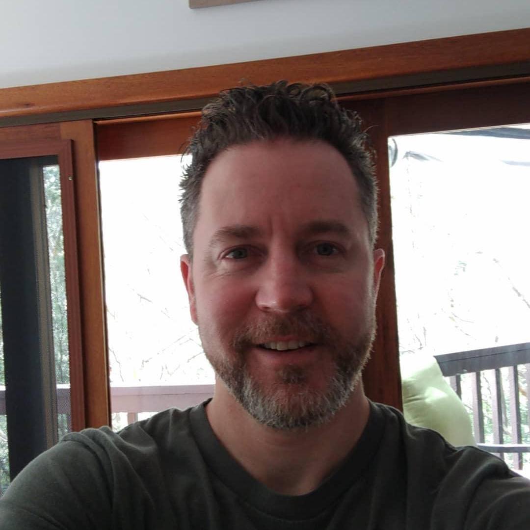 Profile of Gareth Holl