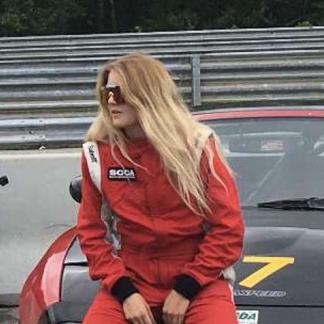 Profile of Mia LeRoux
