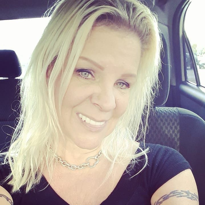 Profile of Gina Ellis