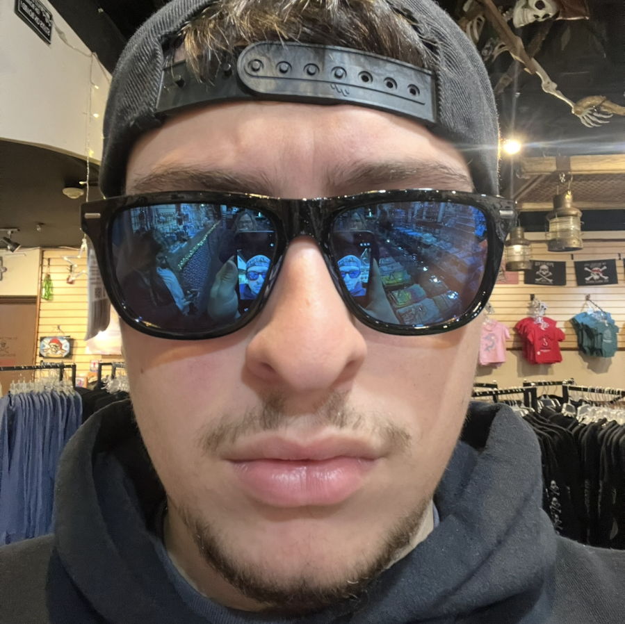 Profile of Andrew Johnston Hernandez