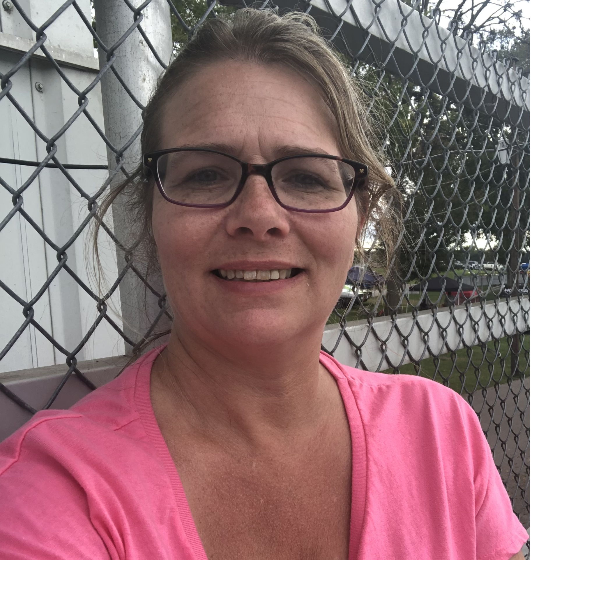 Profile of Larissa Lownsdale