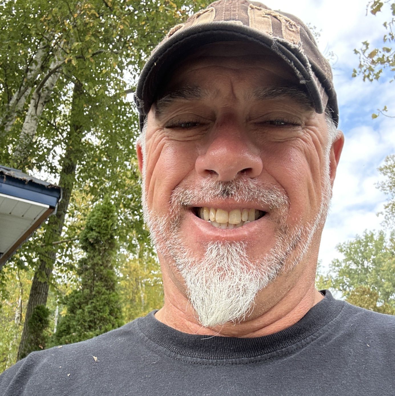 Profile of Shawn Derycke