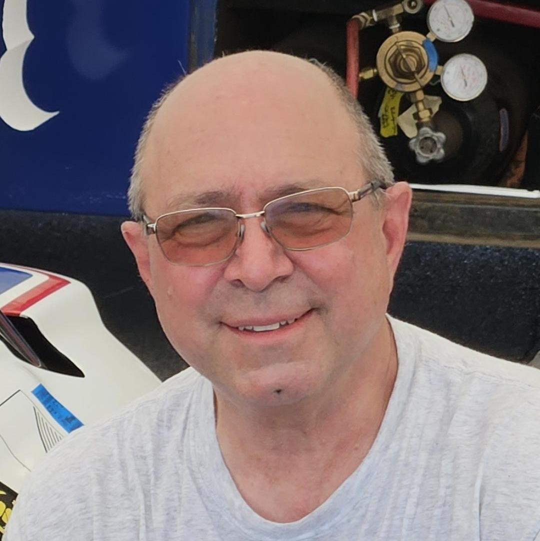 Profile of Robert Lima