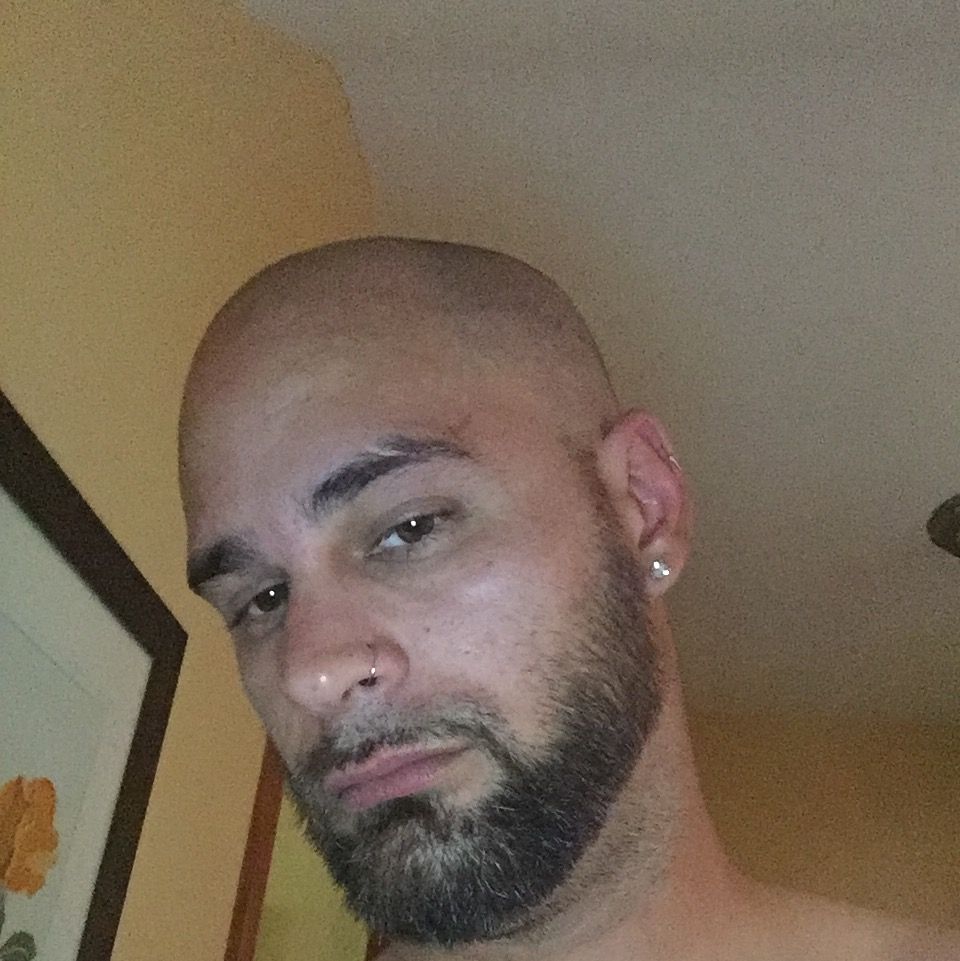 Profile of Paulo Amaral