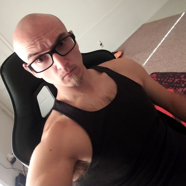 Profile of Alex Simons