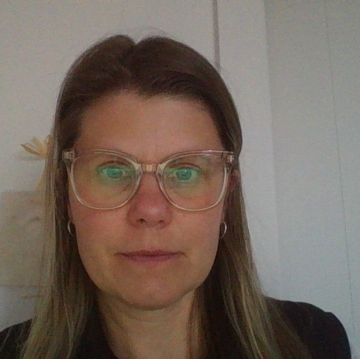 Profile of Sarah Dando