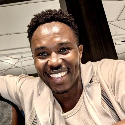 Profile of Elnzeer Elsanousi