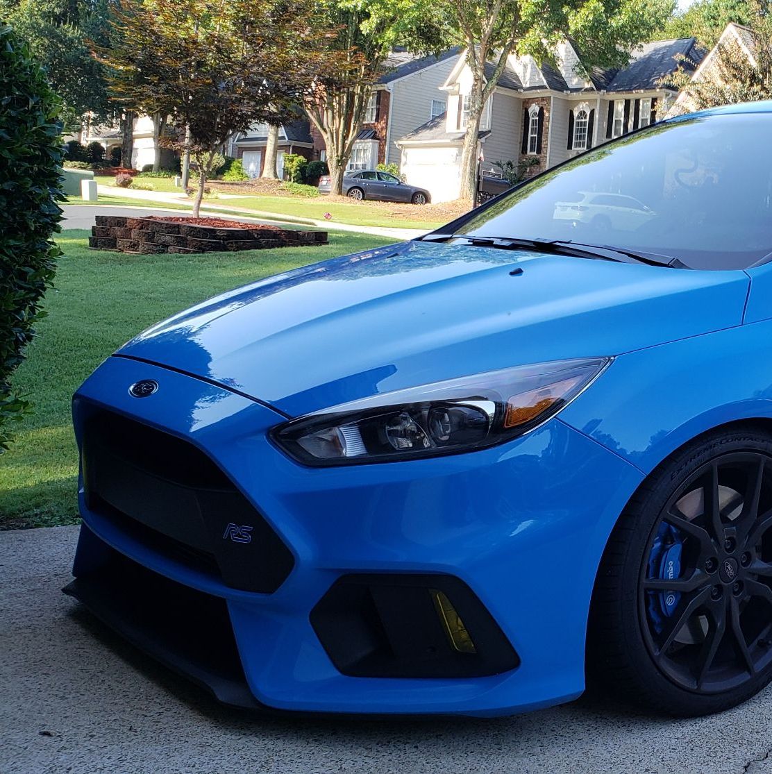 Profile of Carlos Vega