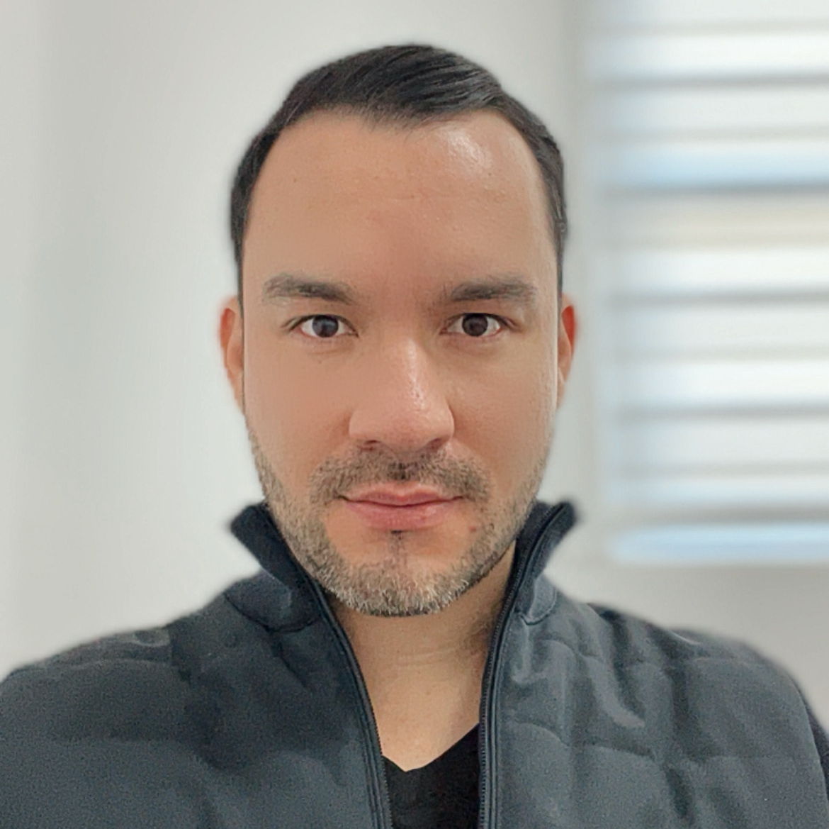 Profile of Diego Roldan