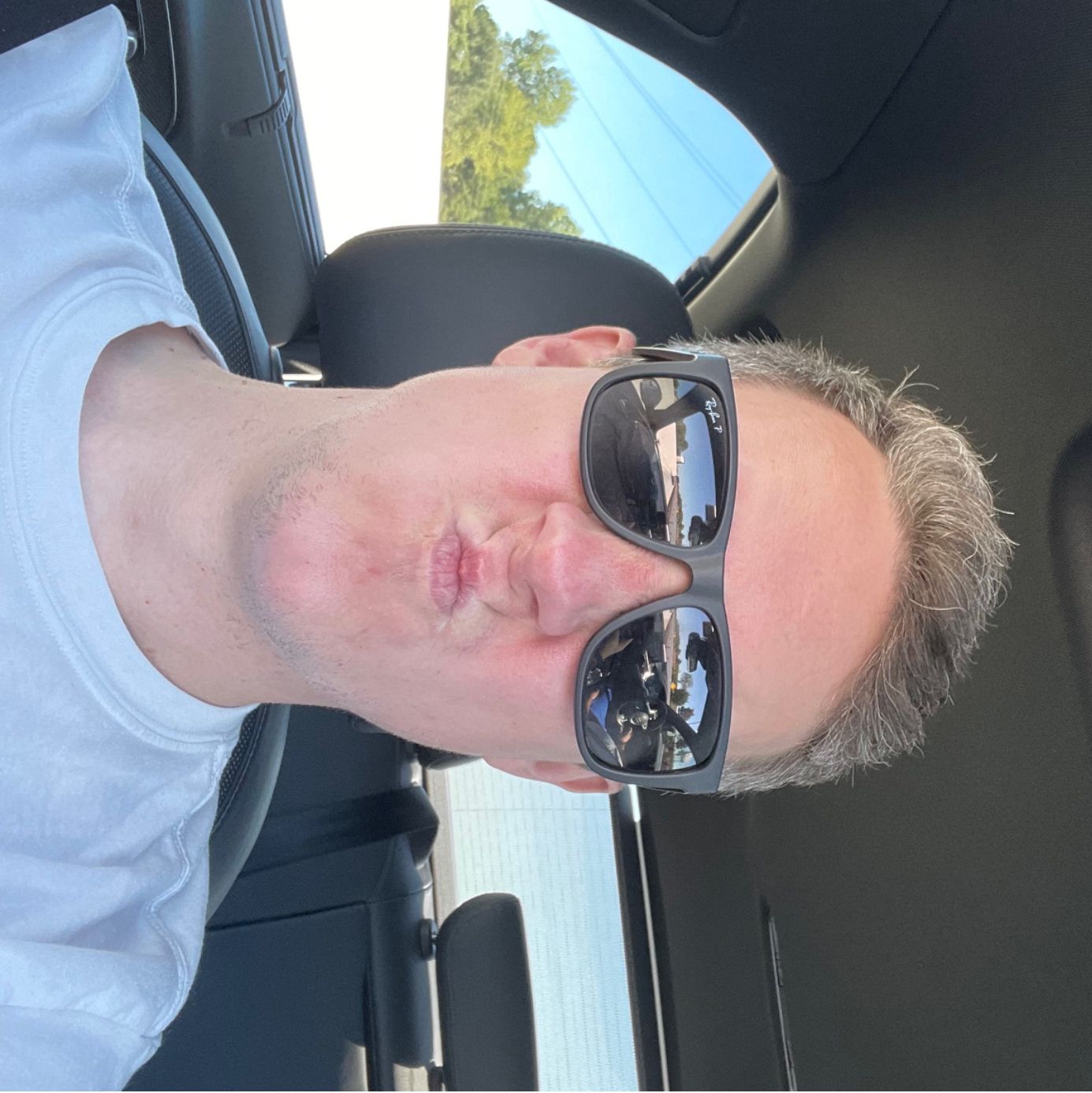 Profile of Rob Milnes