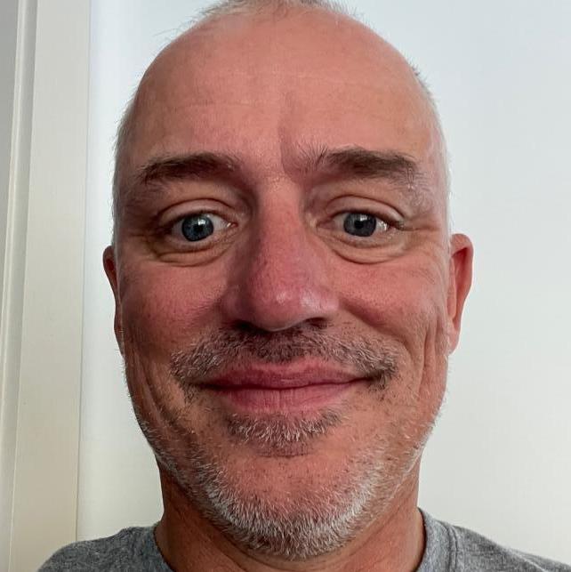 Profile of Robert Kacprowicz