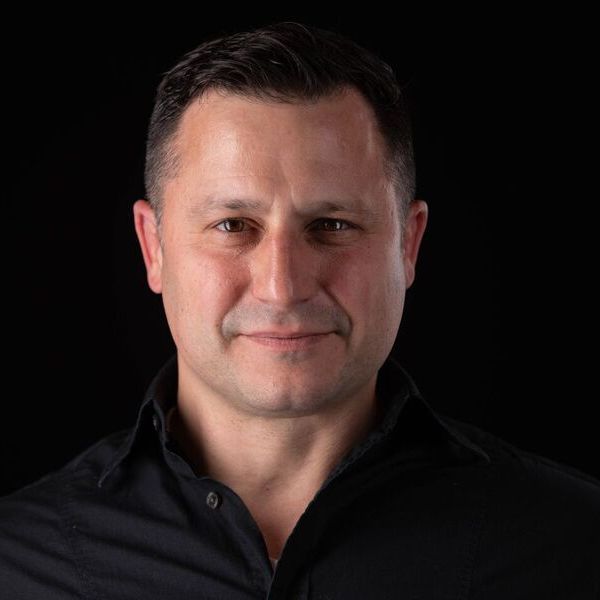 Profile of Leo Zick