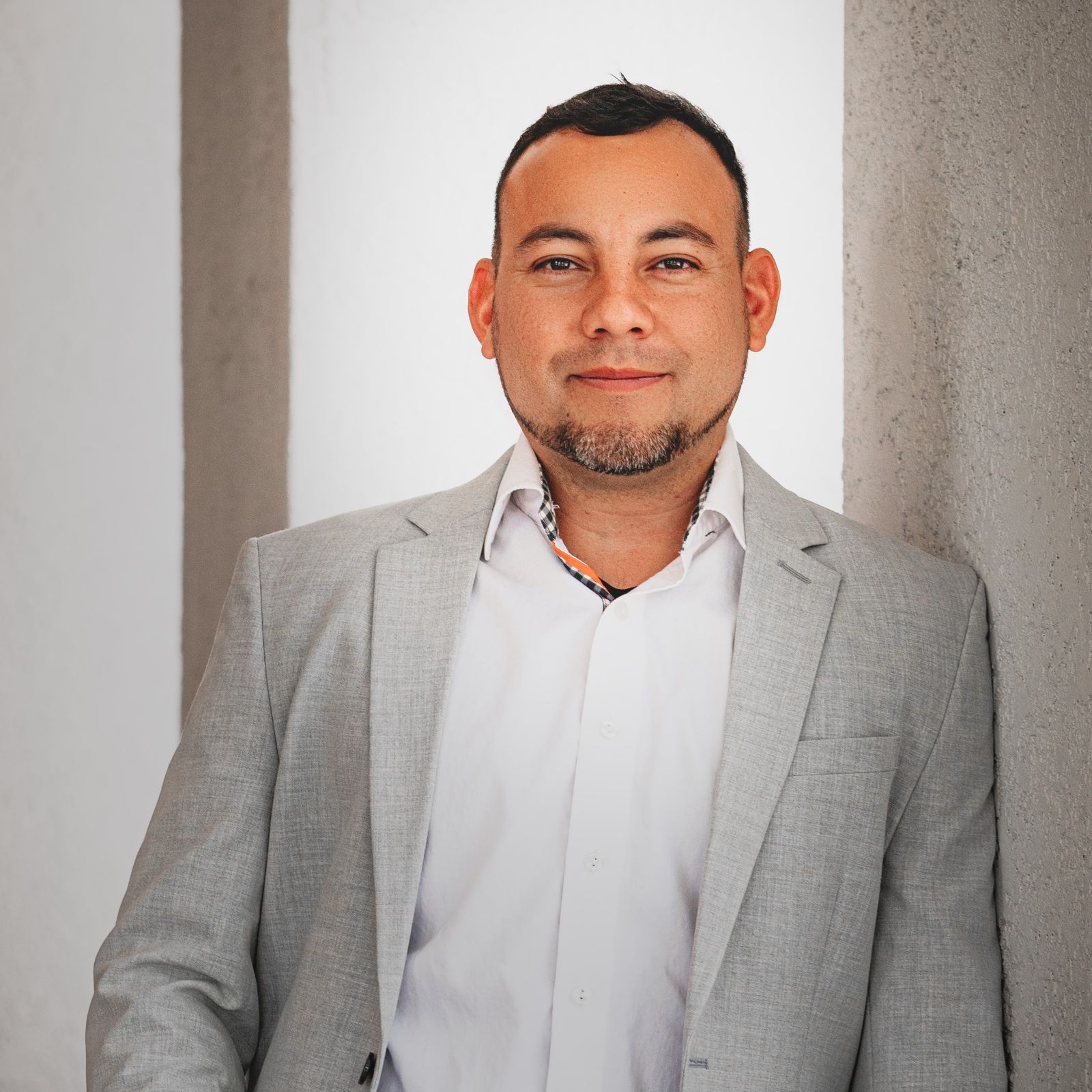 Profile of Alejandro Barraza