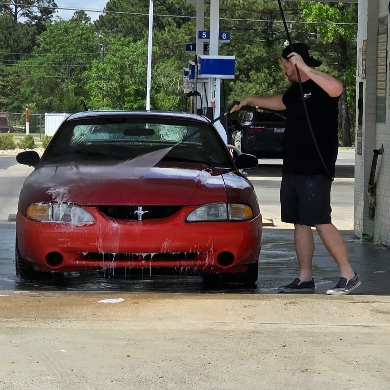 Profile of Drew Pelton