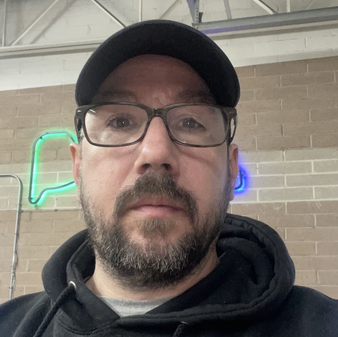 Profile of Chris  Elek