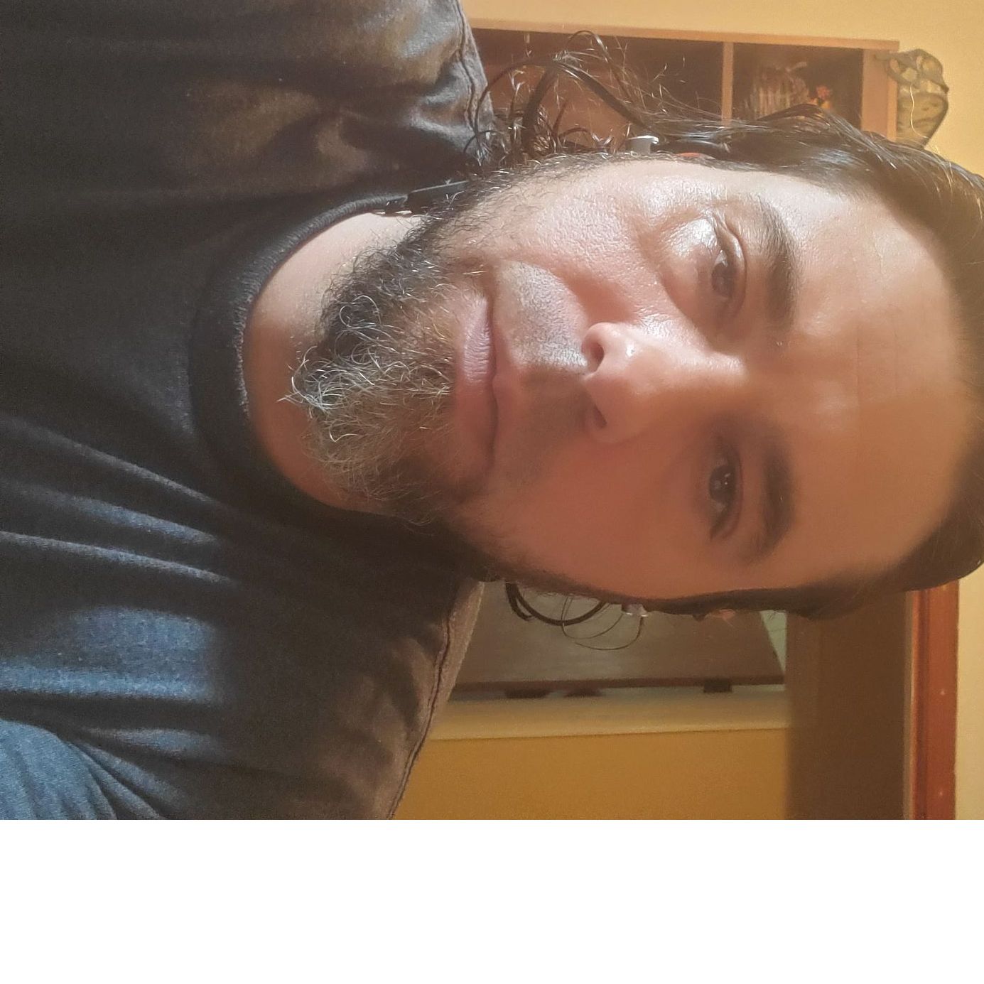 Profile of Naaman Vanvelsor