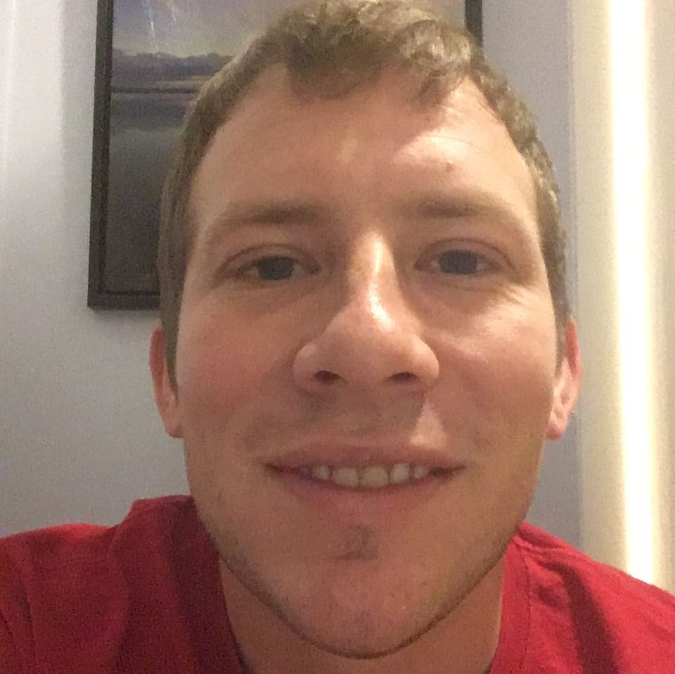 Profile of Nic Evans