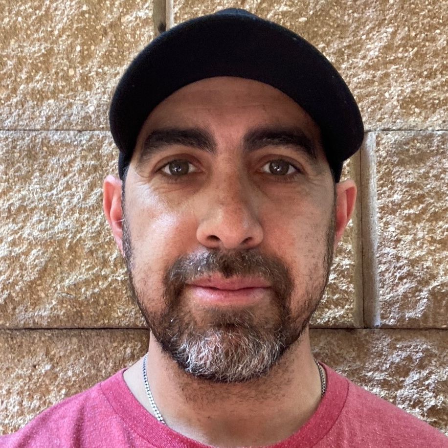 Profile of Oscar Solis