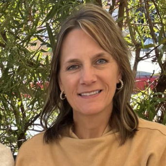 Profile of Wendy Bayer