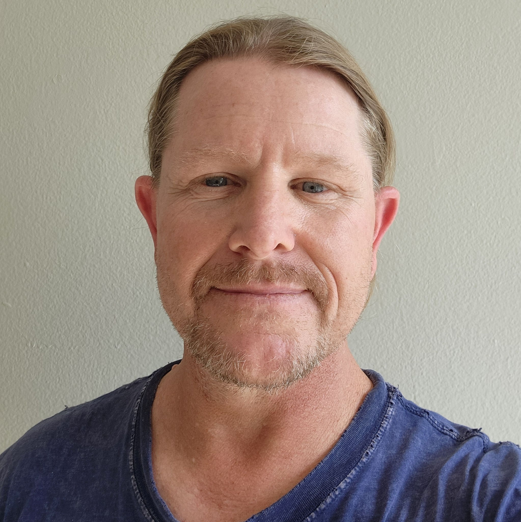 Profile of Michael Mounts