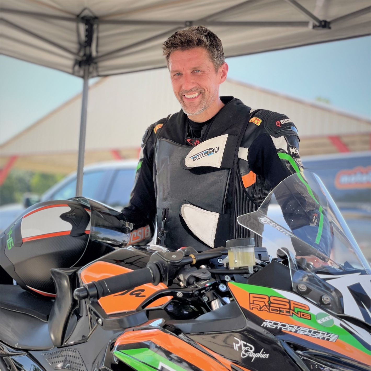 Profile of Frank Vollkommer