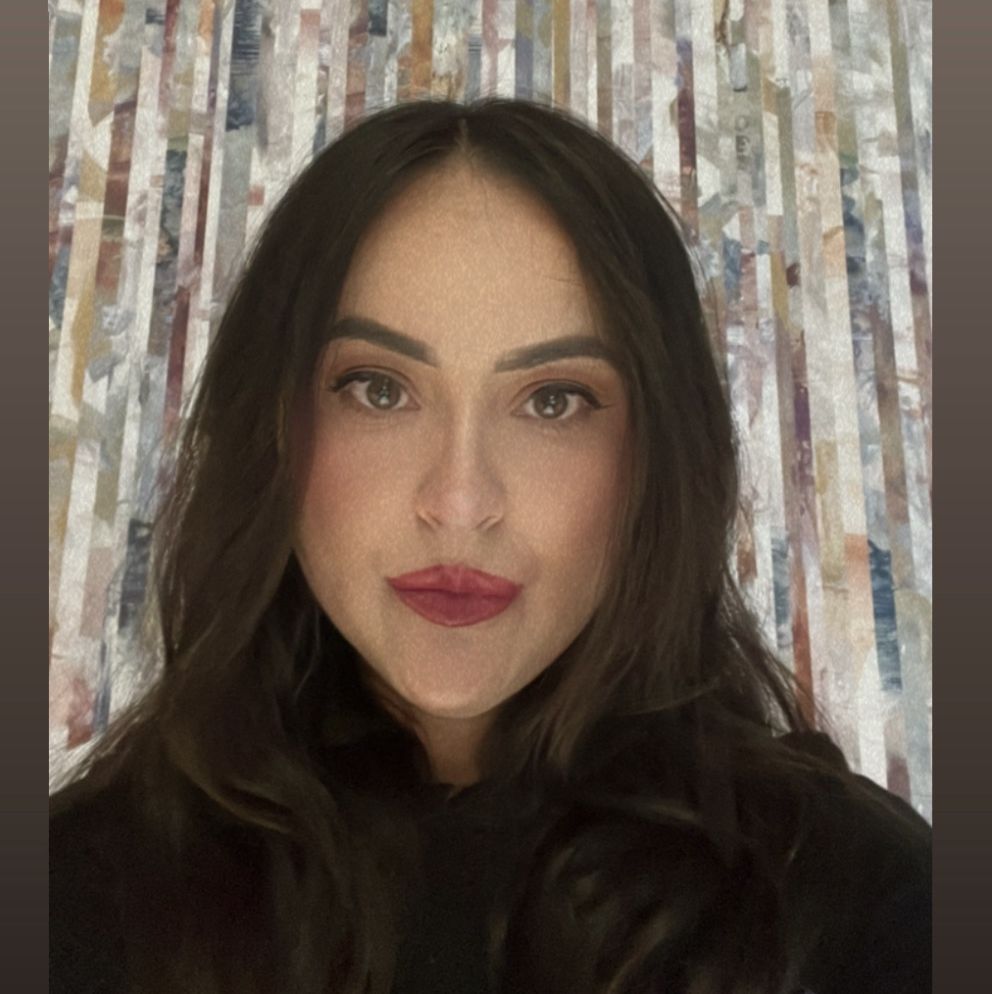 Profile of Mariana Santana