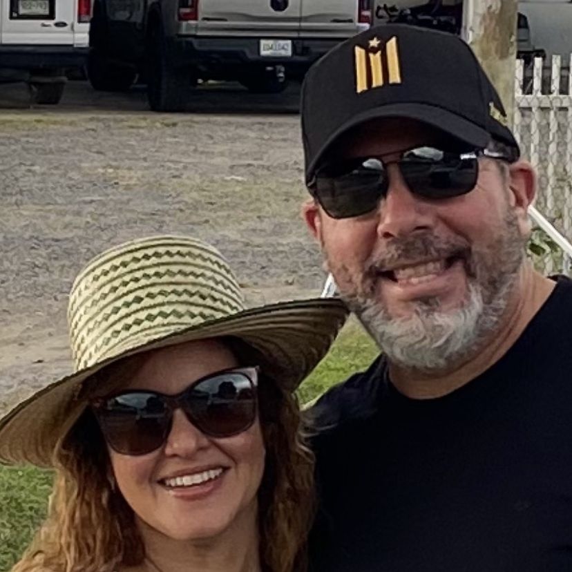 Profile of José R. Guerrero de León