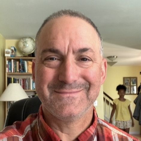 Profile of Thom Iriana