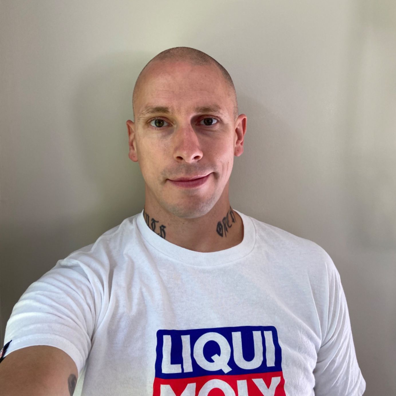 Profile of Erik Saunders