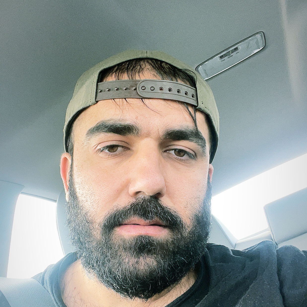 Profile of Hossein Ghasemi