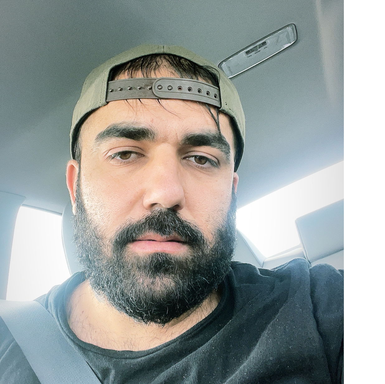 Profile of Hossein Ghasemi