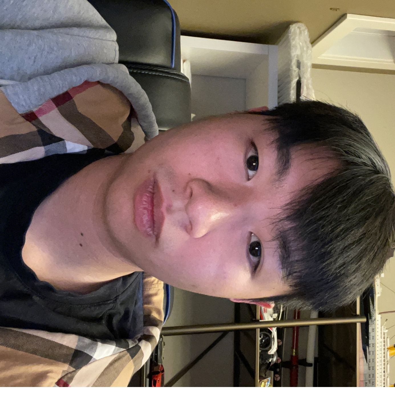 Profile of Zhongrong Chen