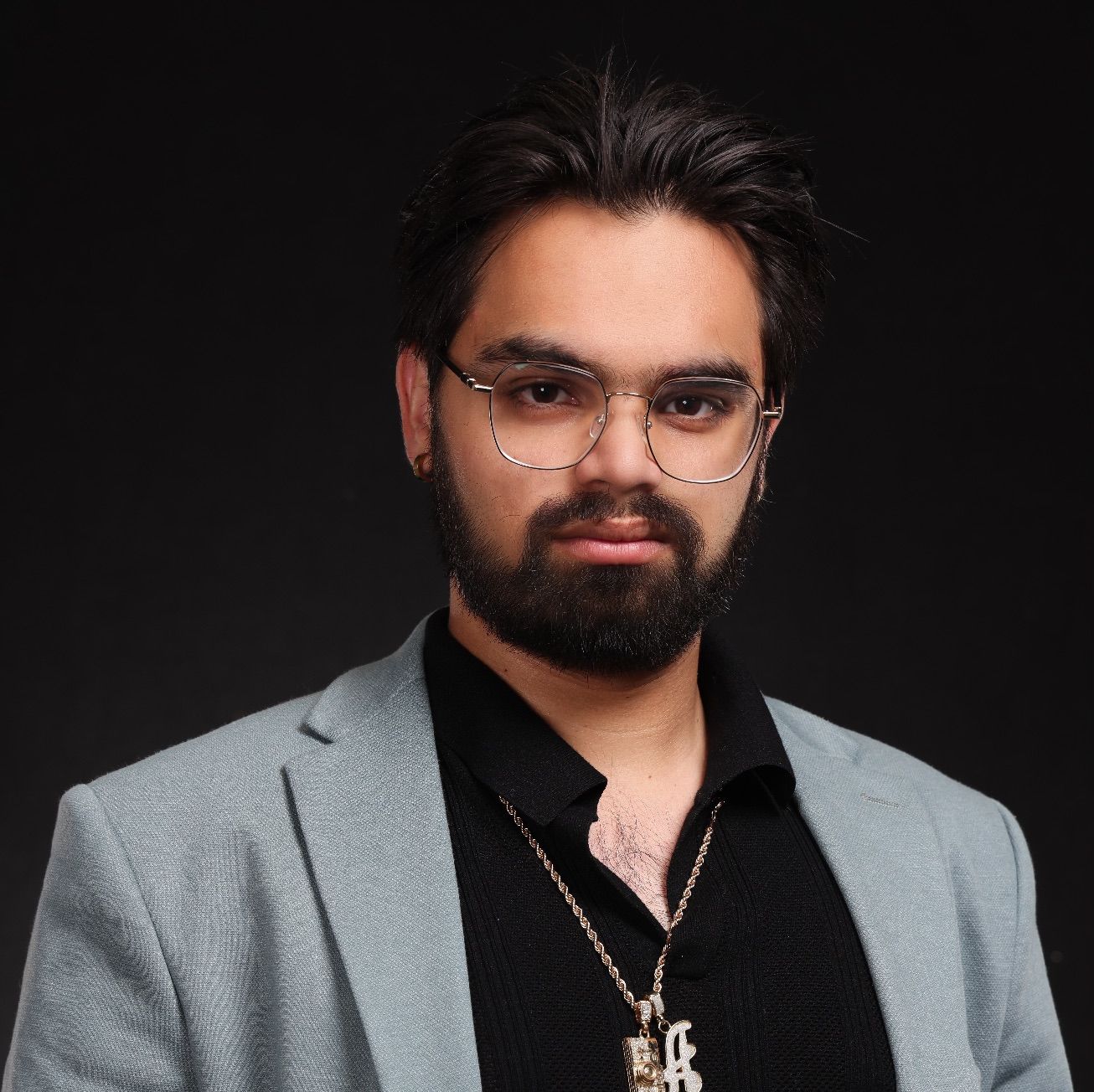 Profile of Munish Hirani