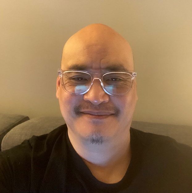 Profile of Desmond Sie