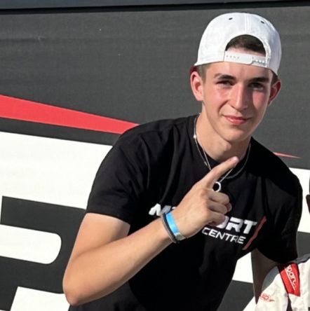 Profile of Theo Silveira