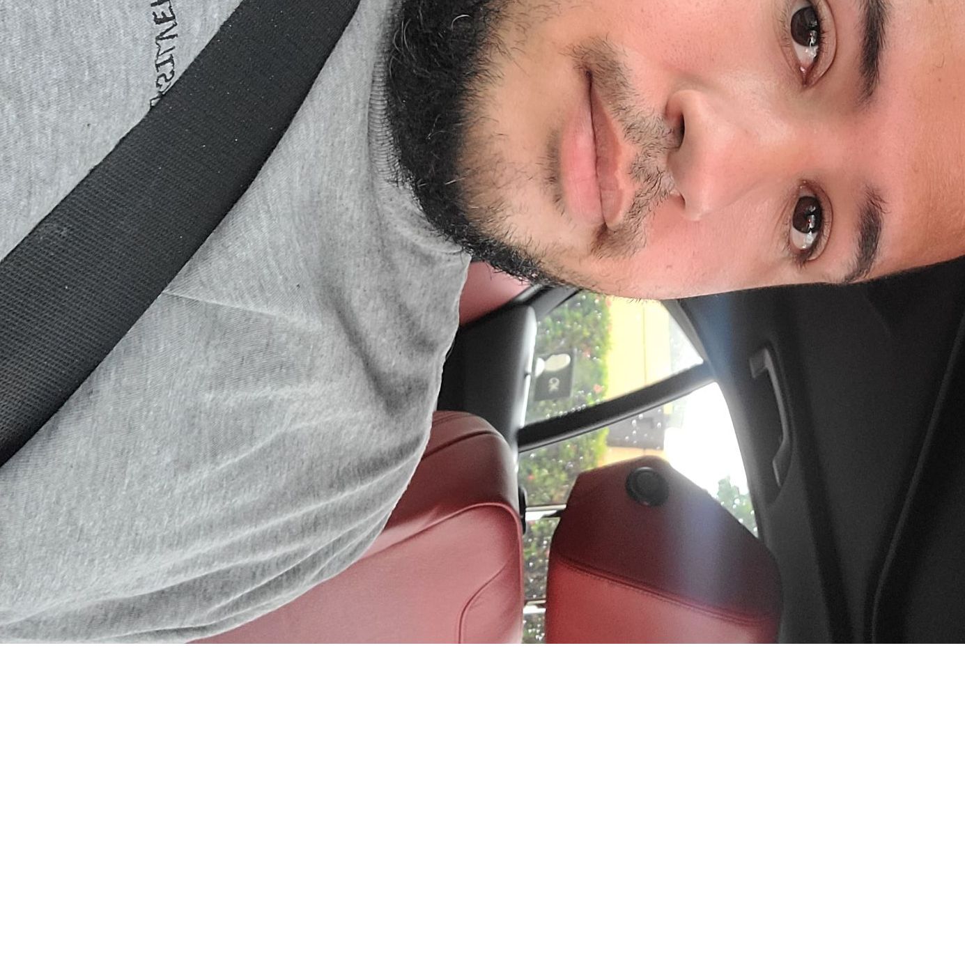 Profile of Oscar Lizardi