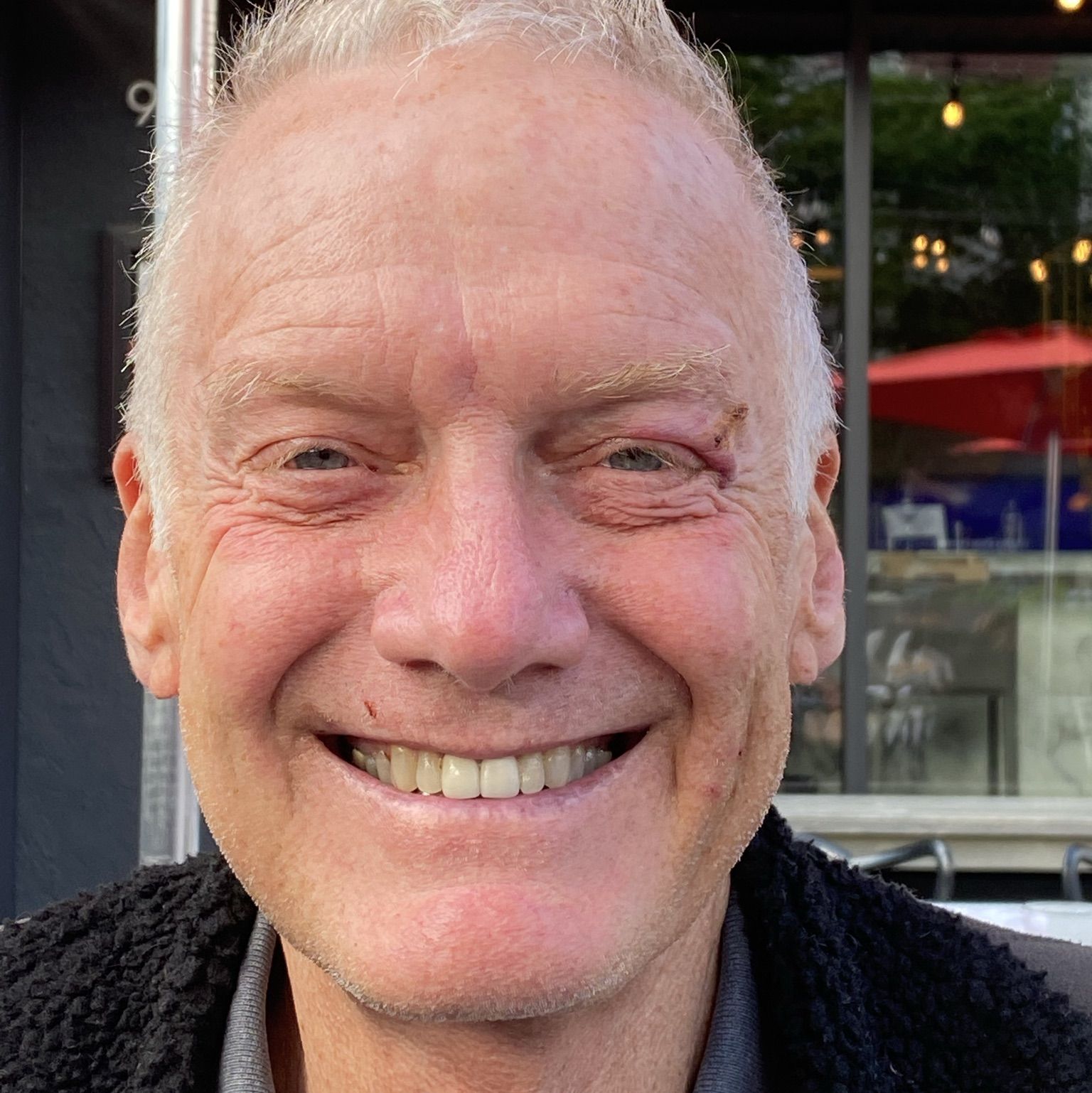 Profile of Robert Lojkovic