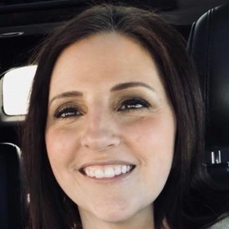 Profile of Holly Kneeland