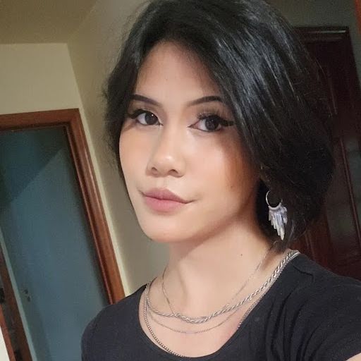 Profile of Chrissy Trespeses