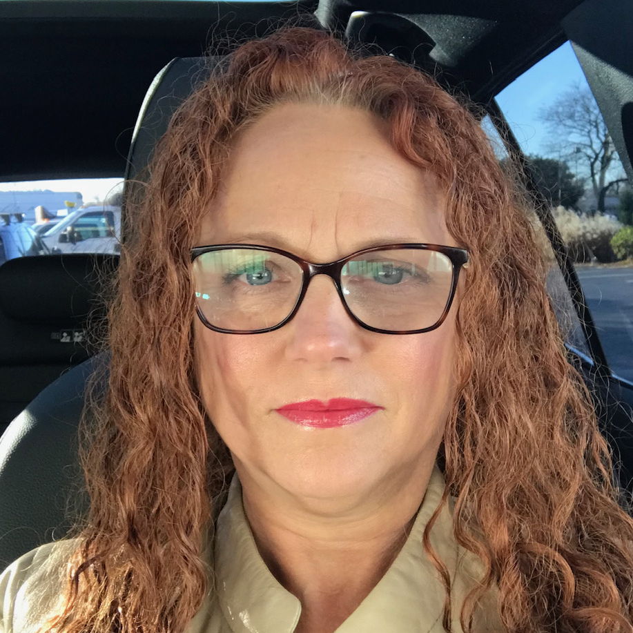 Profile of Holli Carlson