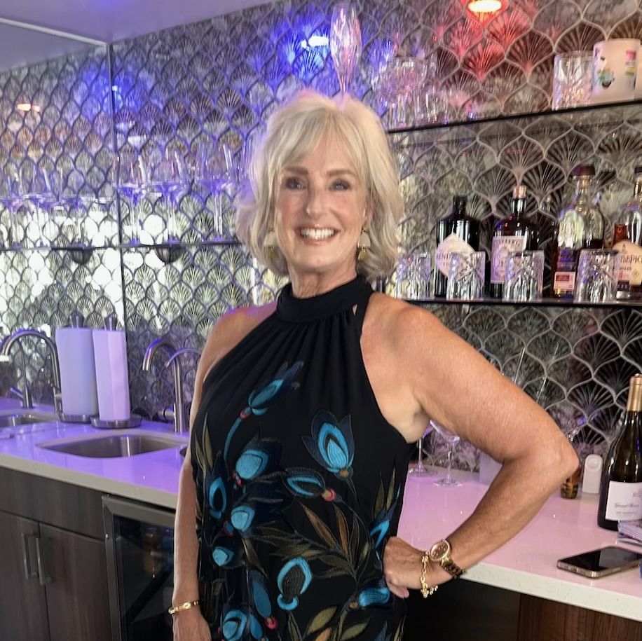 Profile of Donna Henning Howell