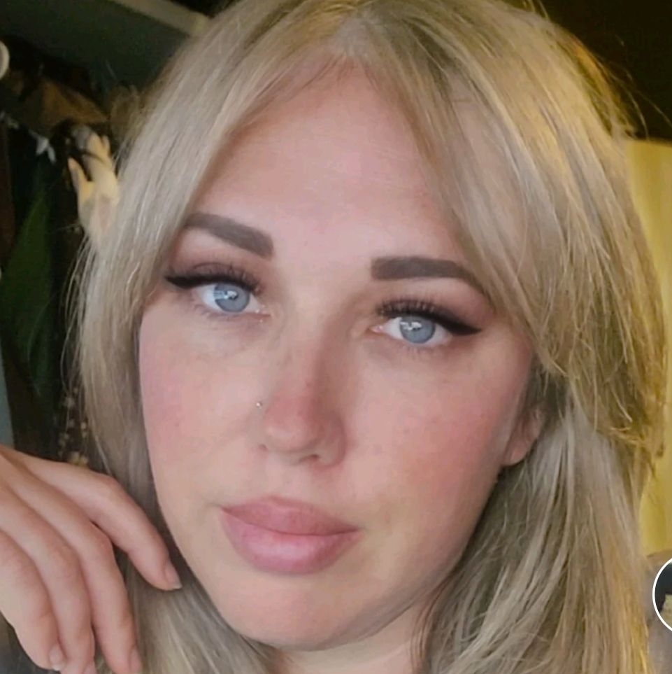 Profile of Summer Johnson