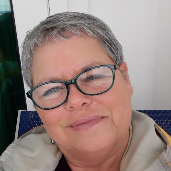 Profile of Luanne Bessee